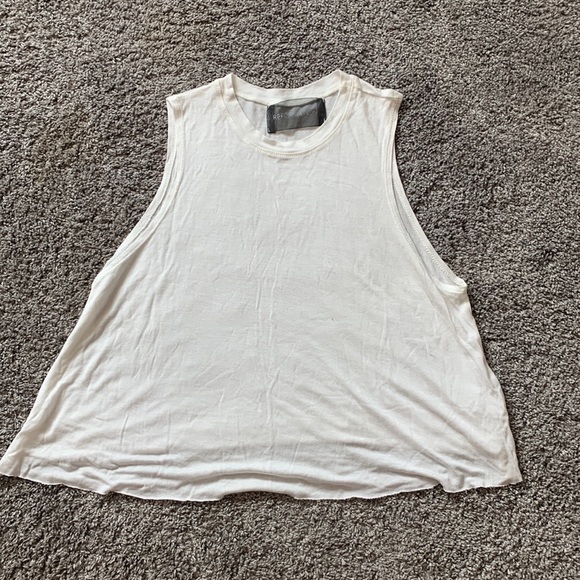 Reformation Tops - Reformation white T